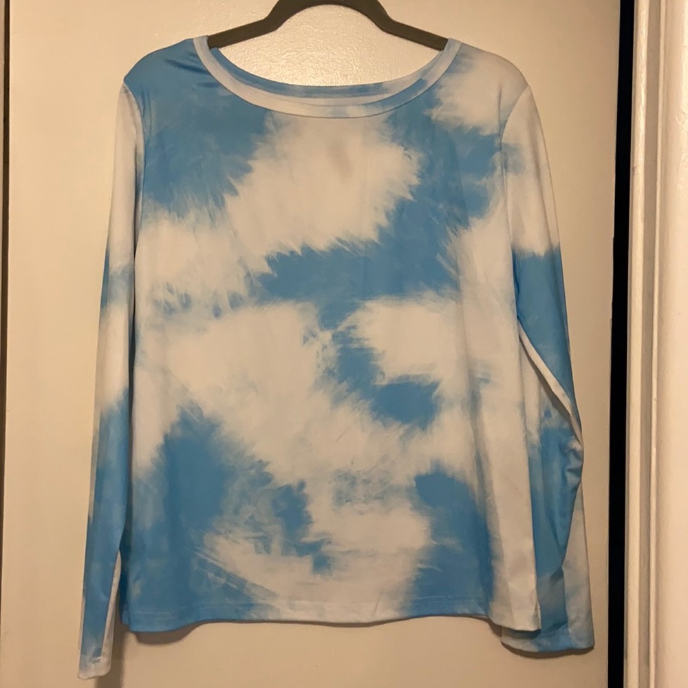 Long sleeve tie-dye